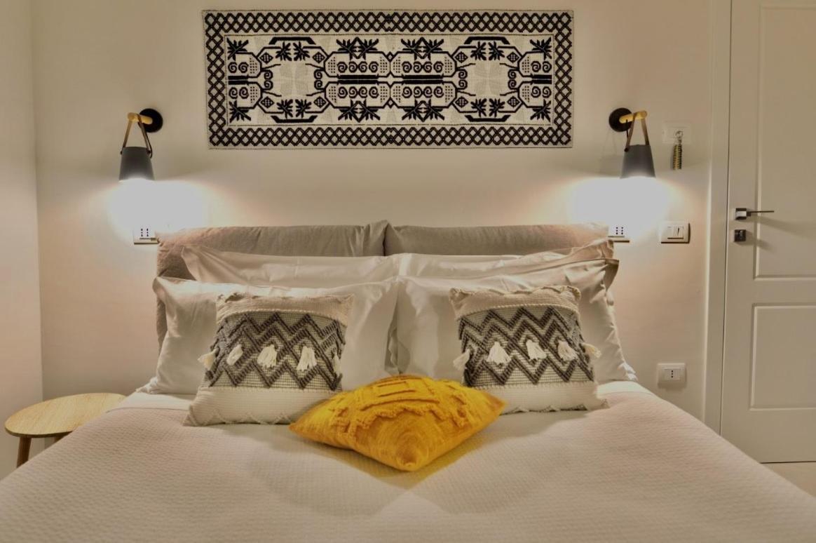 Almari Bed & Breakfast Cagliari Ngoại thất bức ảnh